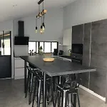 Дом отдыха Maison Moderne Avec Jardin A 750m De La Порник