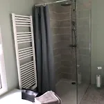 Maison Moderne Avec Jardin A 750m De La