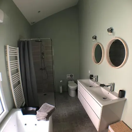 Maison Moderne Avec Jardin A 750m De La Pornic